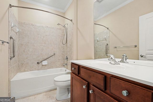 5911 Chimney Rock Drive, Hoschton, GA 30548