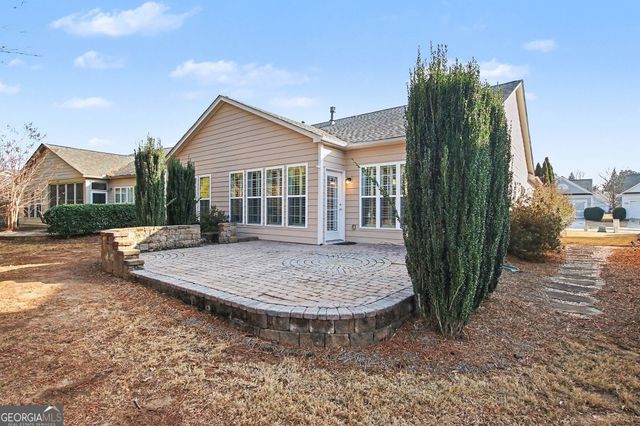 5911 Chimney Rock Drive, Hoschton, GA 30548