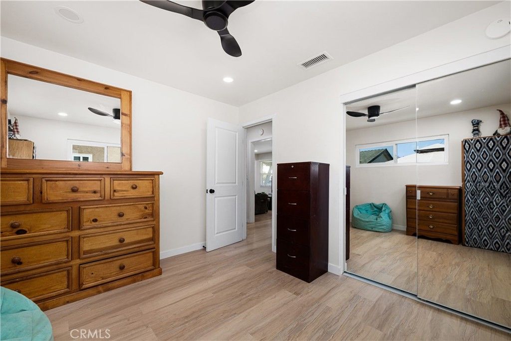 Image 27 of property listing at 11702 Rockwall, Lakewood, CA 90715