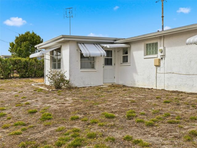 5032 PICTURE AVENUE, Holiday, FL 34690