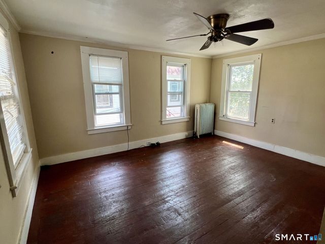 240 Crystal Avenue, New London, CT 06320