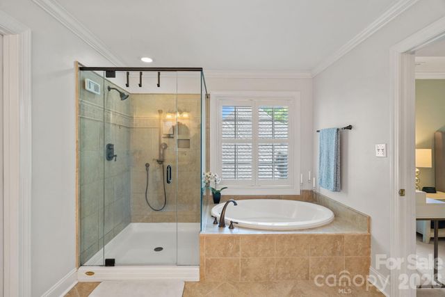 2401 Flagstick Drive, Matthews, NC 28104
