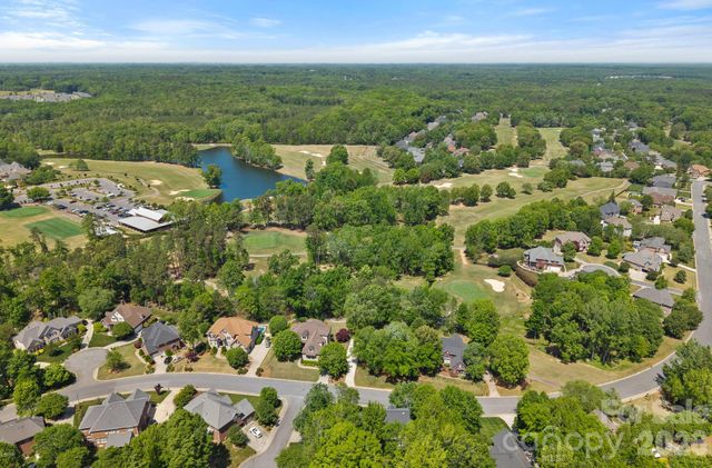 2401 Flagstick Drive, Matthews, NC 28104