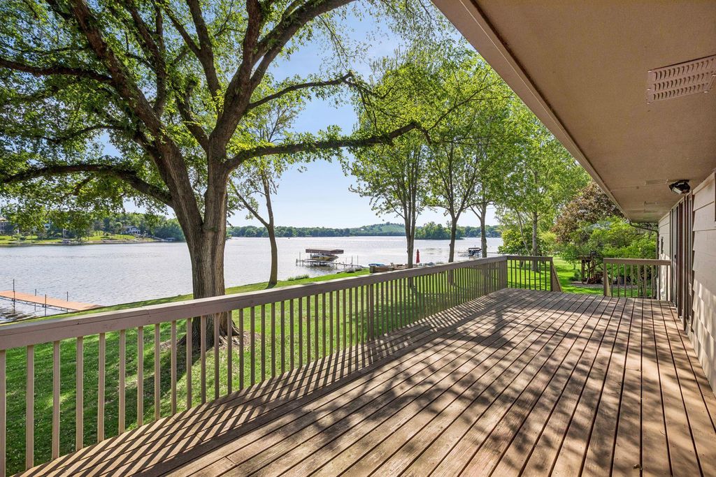 1303 Crystal Lake Road E, Burnsville, MN 55306 — photo 4