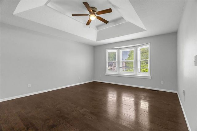15901 Oakland Avenue, Belton, MO 64012