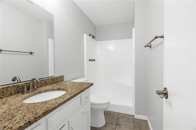15901 Oakland Avenue, Belton, MO 64012