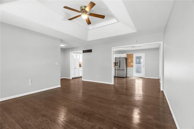 15901 Oakland Avenue, Belton, MO 64012