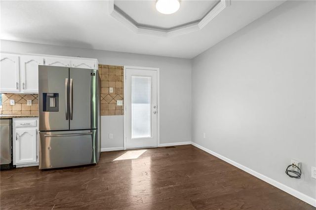 15901 Oakland Avenue, Belton, MO 64012