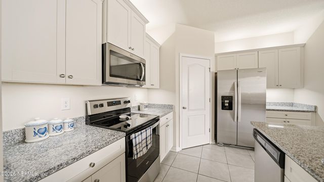 172 REDBUD Road, Palm Coast, FL 32137