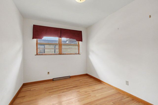 8510 Crestwood Avenue, Munster, IN 46321