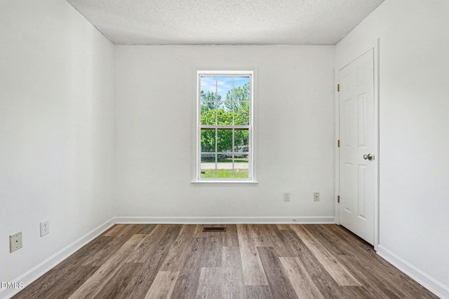 191 Duck Pond Lane, Clayton, NC 27520