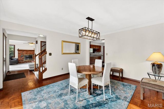 6589 Oak Hill Manor, Glen Carbon, IL 62034