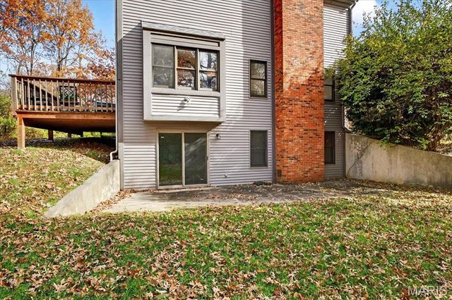 6589 Oak Hill Manor, Glen Carbon, IL 62034