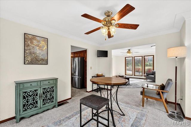 6589 Oak Hill Manor, Glen Carbon, IL 62034