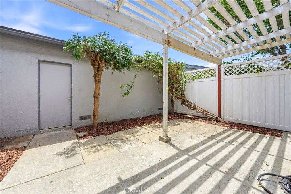 Image 20 of property listing at 1447 Sycamore, Tustin, CA 92780