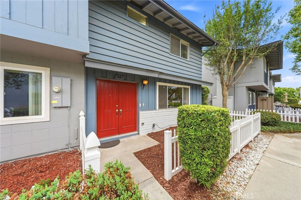 Image 4 of property listing at 1447 Sycamore, Tustin, CA 92780