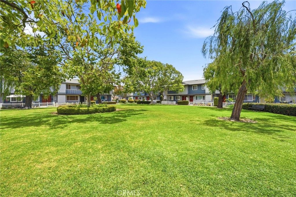 Image 8 of property listing at 1447 Sycamore, Tustin, CA 92780