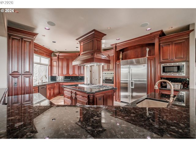 2554 COLE Rd, Salem, OR 97306