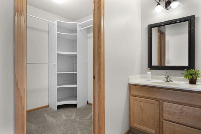 2234 Buckingham Road, Stoughton, WI 53589
