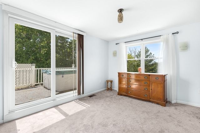 25 Gordon Rd, Lynn, MA 01904