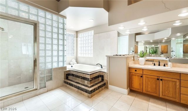 2202 Chatsworth Court, Henderson, NV 89074