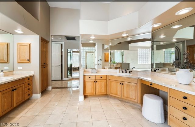 2202 Chatsworth Court, Henderson, NV 89074