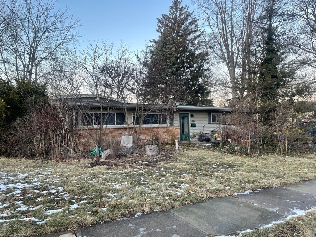 18524 Lyn Court, Homewood, IL 60430