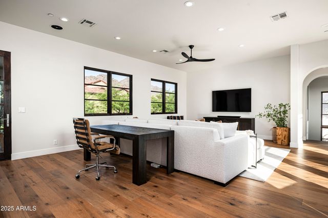 19979 N 102ND Place 1137, Scottsdale, AZ 85255