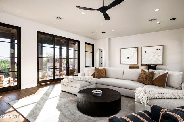 19979 N 102ND Place 1137, Scottsdale, AZ 85255