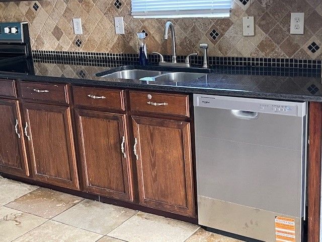 3120 Crimson Clover Drive, Lancaster, TX 75134