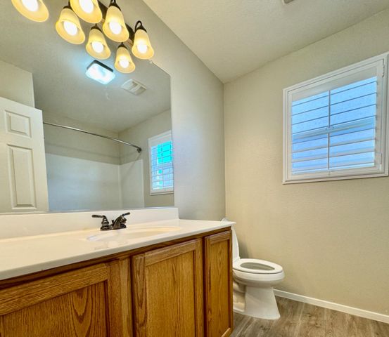 8200 Winterhead, Sacramento, CA 95823