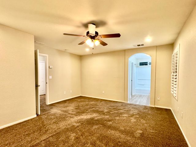 8200 Winterhead, Sacramento, CA 95823