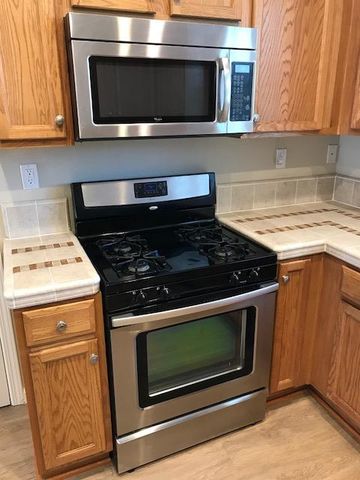 8200 Winterhead, Sacramento, CA 95823