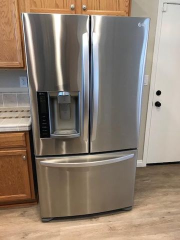 8200 Winterhead, Sacramento, CA 95823