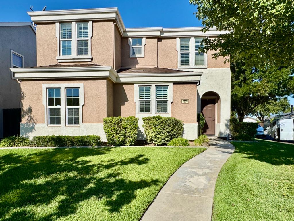8200 Winterhead, Sacramento, CA 95823