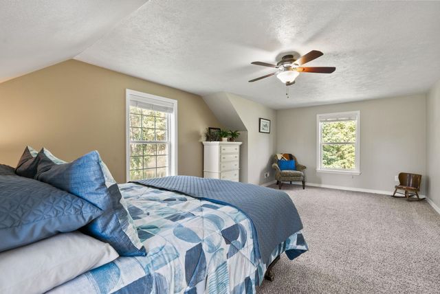28013 N Bear Lake Rd, Chattaroy, WA 99003