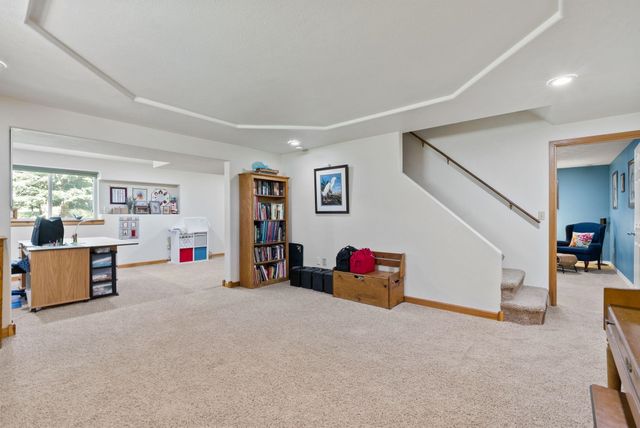 28013 N Bear Lake Rd, Chattaroy, WA 99003