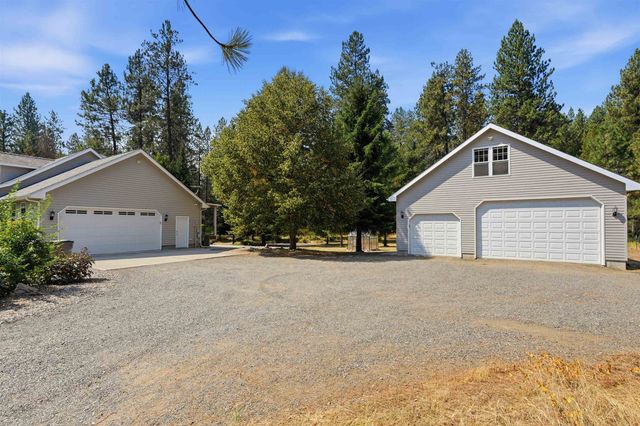 28013 N Bear Lake Rd, Chattaroy, WA 99003