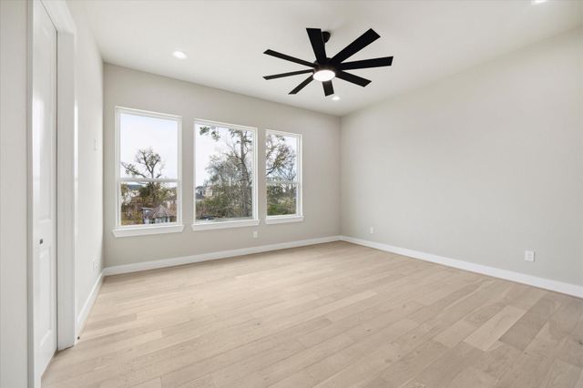 5811 Mansfield Heights Ln, Houston, TX 77091