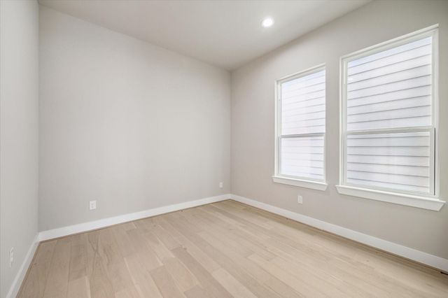 5811 Mansfield Heights Ln, Houston, TX 77091