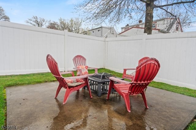 25 Allan Dr, North Arlington Boro, NJ 07031
