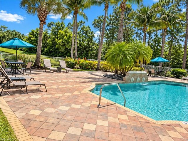 8275 Ibis Club DR 706, Naples, FL 34104