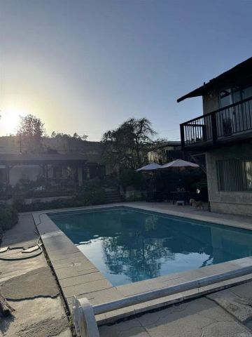 8515 Gardena Road, Lakeside, CA 92040