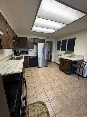 8515 Gardena Road, Lakeside, CA 92040