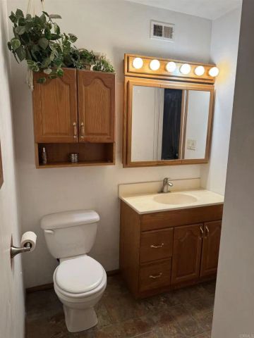 8515 Gardena Road, Lakeside, CA 92040