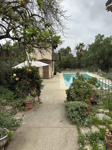 8515 Gardena Road, Lakeside, CA 92040