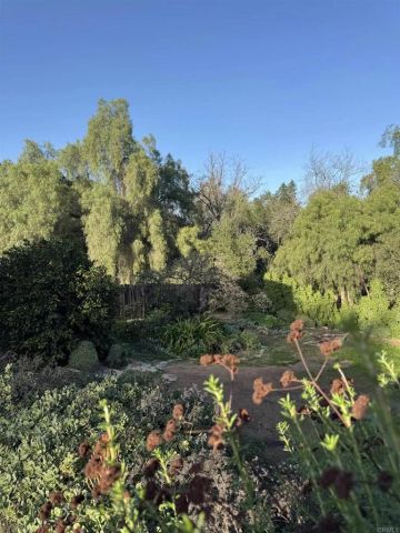 8515 Gardena Road, Lakeside, CA 92040