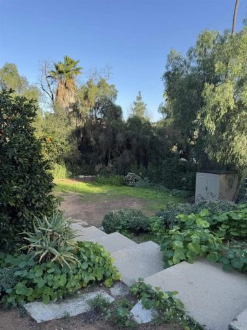 8515 Gardena Road, Lakeside, CA 92040