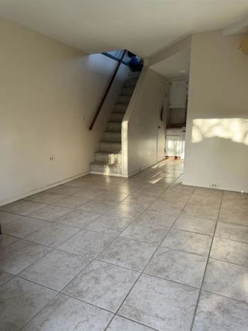 8515 Gardena Road, Lakeside, CA 92040