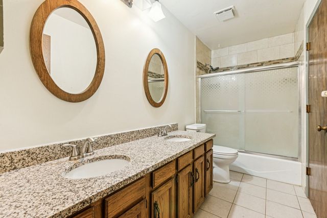 18604 Carpenter Street, Homewood, IL 60430